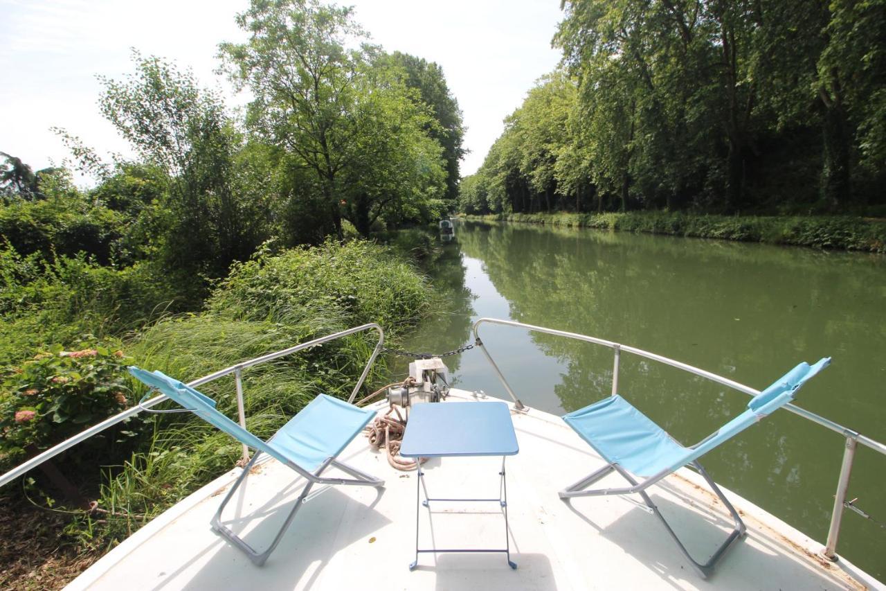 Nuit A Quai Sur Notre Vedette! Botel Meilhan-sur-Garonne